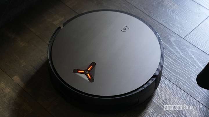 It’s exceptional at cleaning, but the ECOVACS Deebot X11 OmniCyclone has one big flaw