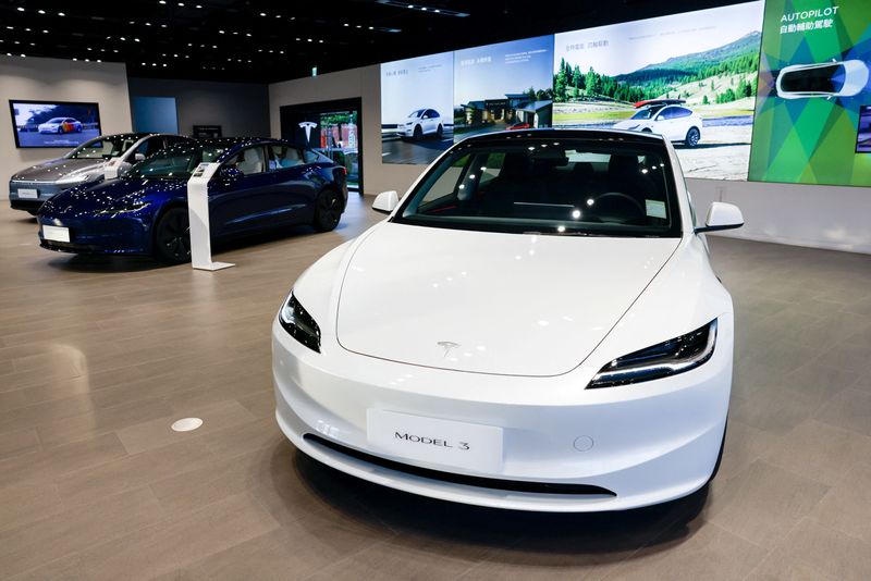 Tesla gambles that introducing new models no longer matters