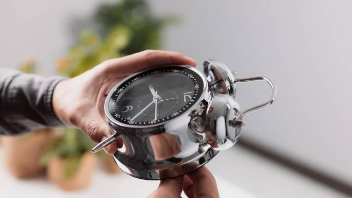 ¿Cómo afecta el cambio de hora a la salud emocional según los expertos tinerfeños?