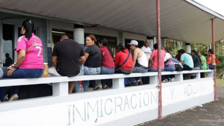 Trinidad y Tobago ordena deportar a 200 migrantes venezolanos