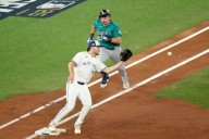 Azulejos vencen 6-2 a Marineros y forzan el juego 7