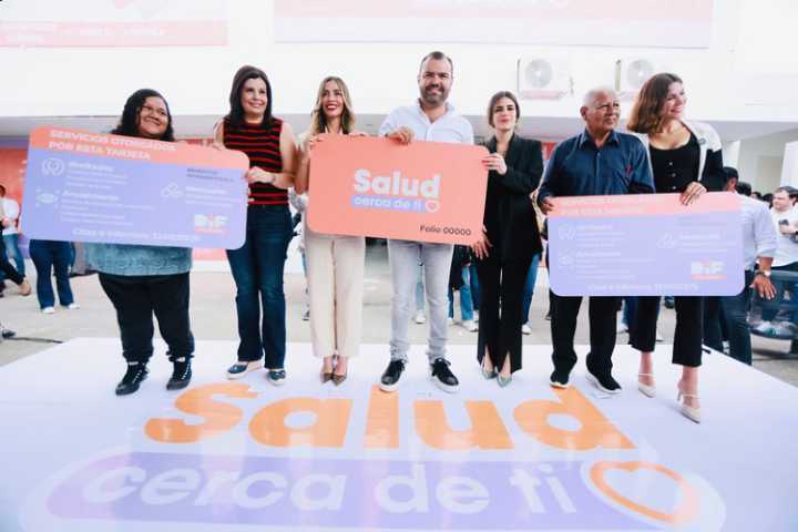 Entregan 200 nuevas tarjetas del programa “Salud Cerca de Ti” y anuncian clínica en San Agustín