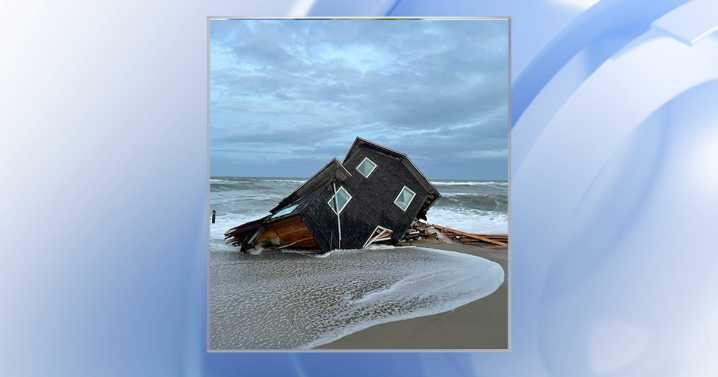 Outer Banks home collapses Friday night, ninth home washed away this week :: WRAL.com