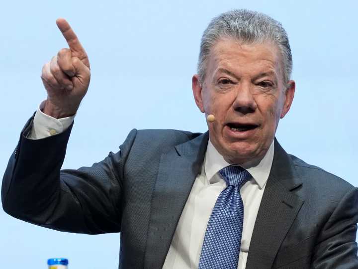 Juan Manuel Santos, ex presidente de Colombia y Nobel de la Paz: “Los egos de los líderes llevados a esos extremos causan un tremendo daño"