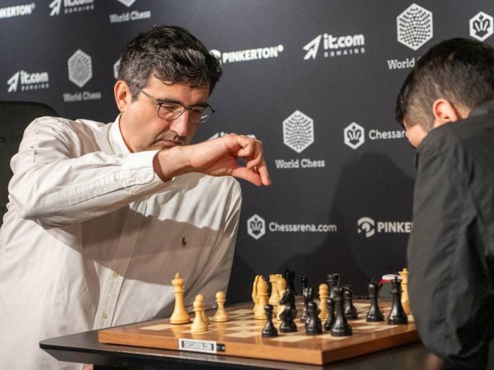 Chess body investigating ex-world champion who accused Daniel Naroditsky of cheating