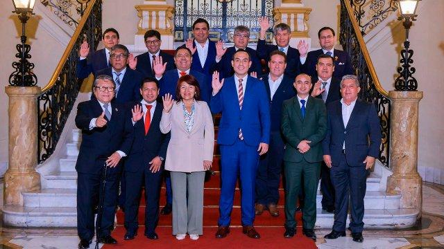 Gobernadores del sur ausentes en reunión con el presidente José Jerí
