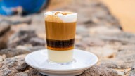 Una ciudad de Murcia copia el barraquito: así es 'Café Canario' que solo se sirve en Cartagena