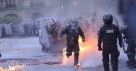 Marcha del 2 de octubre deja 94 policías hospitalizados y 29 civiles heridos: Hay un detenido