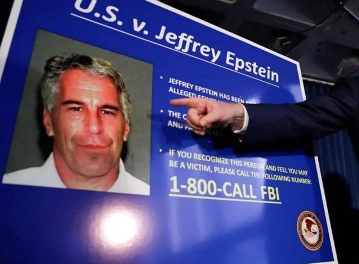 El ex primer ministro británico Tony Blair recibió a Jeffrey Epstein en Downing Street