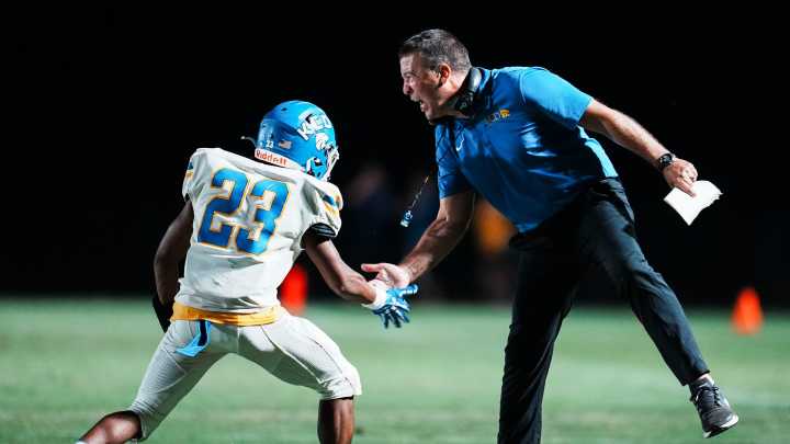 KHSAA football: Media poll features new No. 1 team in Class 5A