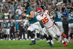 Mistake-prone Chiefs blame themselves for crushing loss at Jaguars