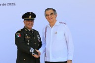 Américo Villarreal asiste a la toma de protesta del Comandante Interino de la 48 Zona Militar