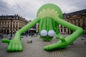 Kermit aims to ease French nerves at Art Basel Paris