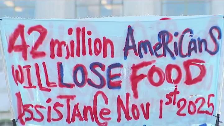 SNAP benefits set to run out as DC-area leaders scramble to make new plans – NBC4 Washington