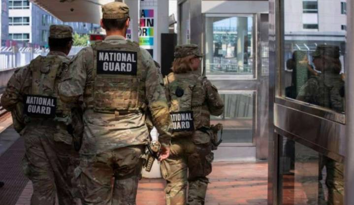 Trump autorizó despliegue de 300 efectivos de la Guardia Nacional en Chicago