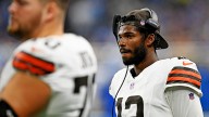 Shedeur Sanders opts to move mouth, not speak, in response to reporters' questions