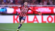 De la mano de Hormiga González, Chivas vence a Mazatlán y sueña con Liguilla