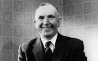 Tabernero y verdugo por herencia familiar: la historia de Albert Pierrepoint, el hombre que colgó a los nazis