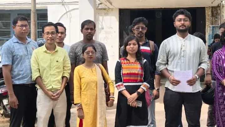 Optometry job aspirants demands re-examination after alleged question paper leak