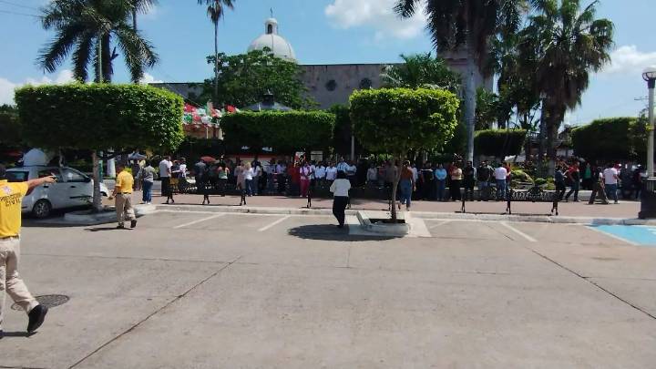 Escuinapa y El Rosario sufren ‘apagón’, en medio de un calor intenso