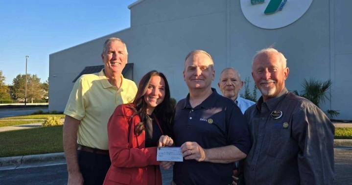 Breakfast Rotary Club donates $1K to New River YMCA