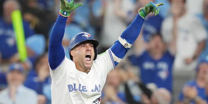 Springer’s homer sends Blue Jays into World Series with 4-3 win over Mariners in Game 7 of ALCS