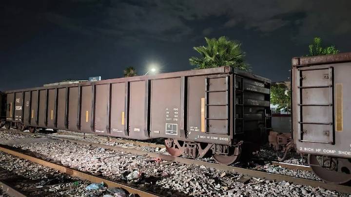 Tren carguero arrolla a hombre en situación de calle en Gómez Palacio; sufrió amputación de una mano