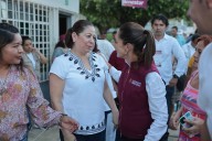 Sheinbaum recorre La Ceiba, Puebla; supervisa entrega de apoyos a afectados por lluvias