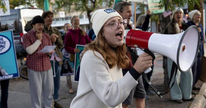 Judge dismisses young climate activists' lawsuit challenging Trump on fossil fuels