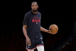 Durant agrees to NBA Rockets two-year $90 mln extension: reports