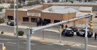 Hombre se atrinchera en negocio tras disturbio doméstico y desata fuerte operativo policial en el Noreste de El Paso