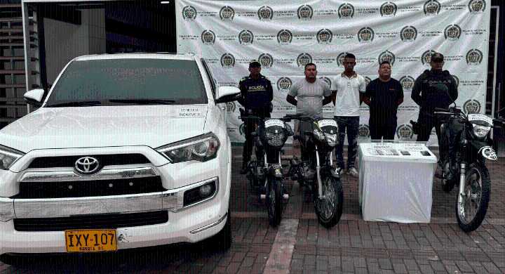 Golpe a las Acsn: capturan a tres miembros dedicados a extorsiones en Ciénaga y Santa Marta El operativo incluyó la aprehensión de una menor de edad, vinculada presuntamente a la red criminal.