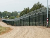 Estonia closes road through Russian territory due to Russian troops