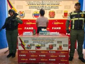 Escondía cocaína en paquetes de harina