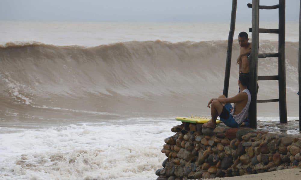Priscilla, como huracán categoría 1, mantendrá lluvias intensas en el Pacífico mexicano