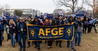 Democrats not swayed by call to end shutdown from largest federal workers’ union