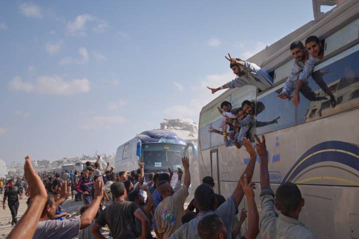 Israeli hostages, Palestinian prisoners freed during Gaza ceasefire