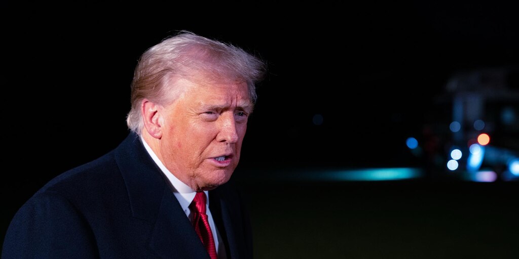 Trump dice que "le encantaría" reunirse con Kim Jong Un y abre la puerta a extender su gira oficial en Asia