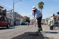 Saltillo: refuerzan mantenimiento vial con acciones de bacheo en colonias y Zona Centro