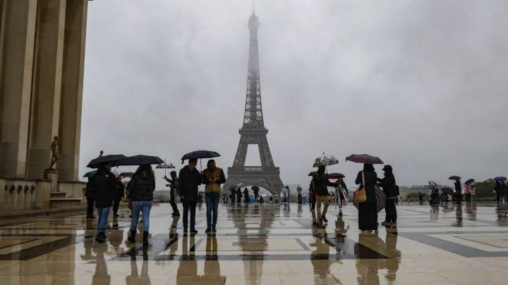 Avoid banks and telcos: Strategists share how to trade ‘ungovernable’ France