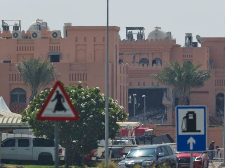Donald Trump signs executive order vowing to defend Qatar