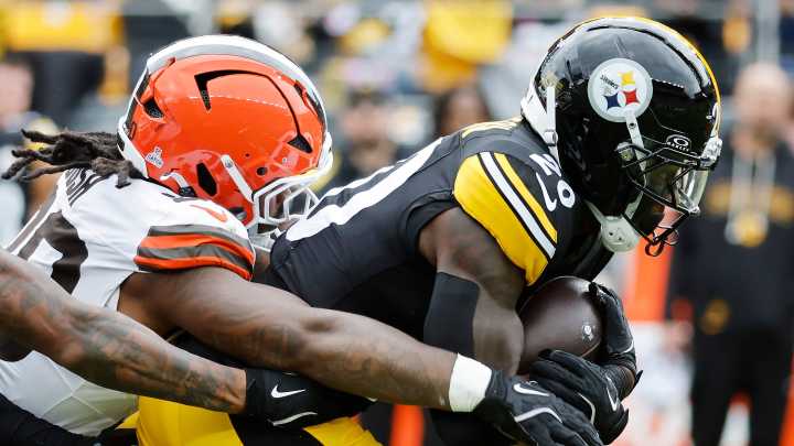 Browns LB Devin Bush acknowledges frustration on the defensive side