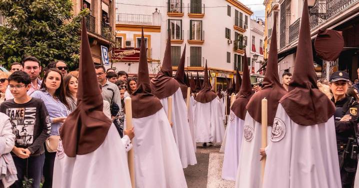 La Semana Santa de Sevilla crece en más de 7.000 nazarenos y la Madrugada se acerca a los 15.000