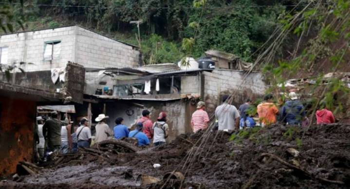Aumenta a 76 cifra de muertos por fuertes lluvias en México; 38 personas siguen desaparecidas