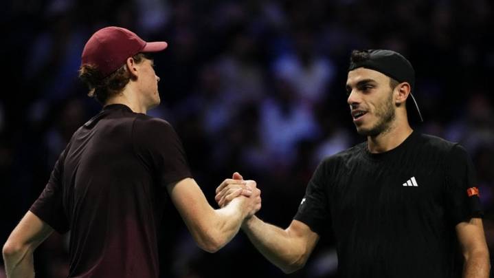 Francisco Cerúndolo no pudo con Jannik Sinner en París y se despidió del último Masters 1000 del año