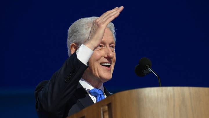 "Merece un gran reconocimiento": Bill Clinton elogia a Trump por el alto el fuego entre Israel y Hamás