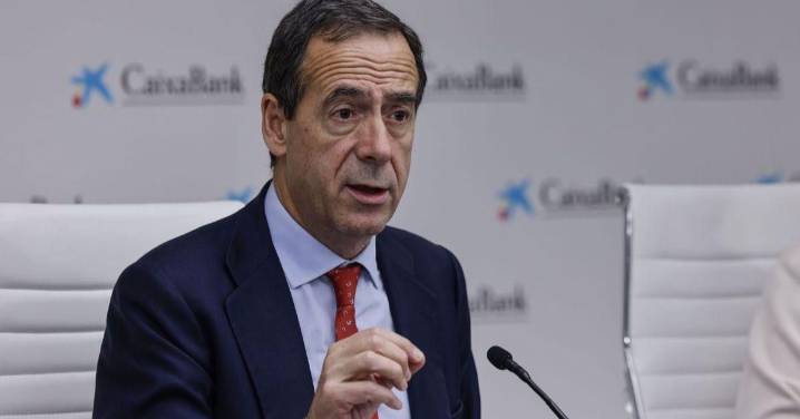 CaixaBank gana 4.397 millones hasta septiembre y descarta nuevas fusiones