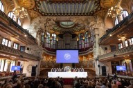 El premio Planeta 2025 alcanza su récord de participación con finalistas entre el romance y la fantasía