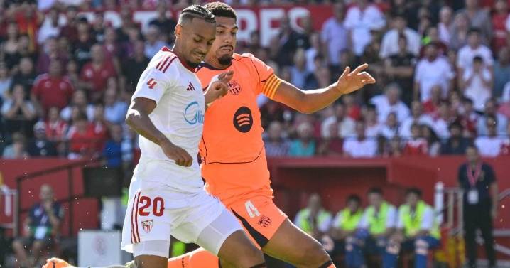 El Sevilla humilla al Barça 4-1 y le quita el liderato de LaLiga