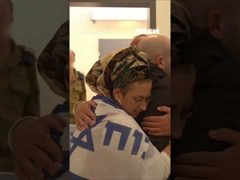WATCH: Israeli hostage's emotional reunion with parents #foxnews #news #shorts